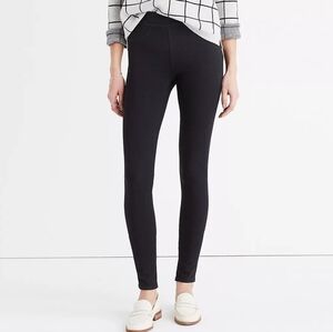 Madewell Faded Black The Anywhere Jean in Marton Wash